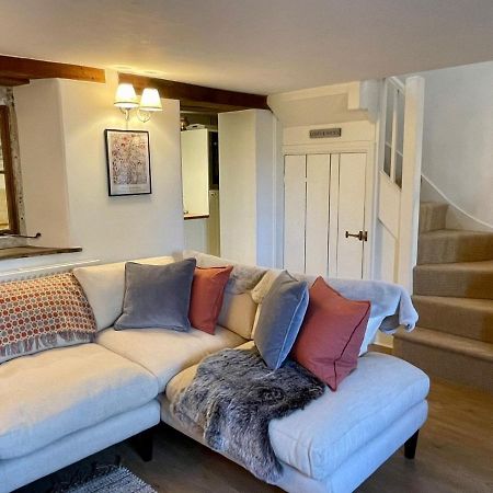 Hebe Cottage - Idyllic And Homely With Attention To Detail Atworth Kültér fotó