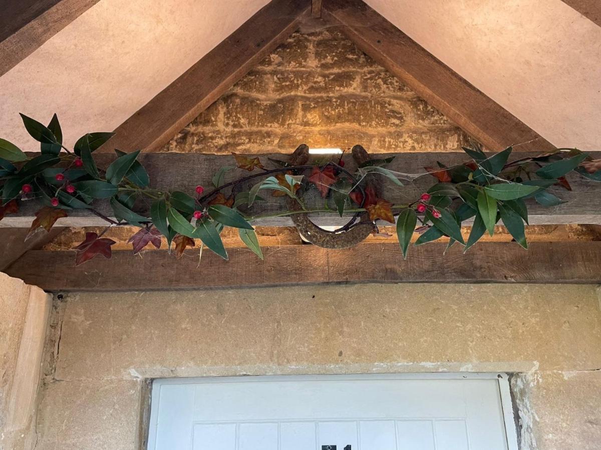 Hebe Cottage - Idyllic And Homely With Attention To Detail Atworth Kültér fotó